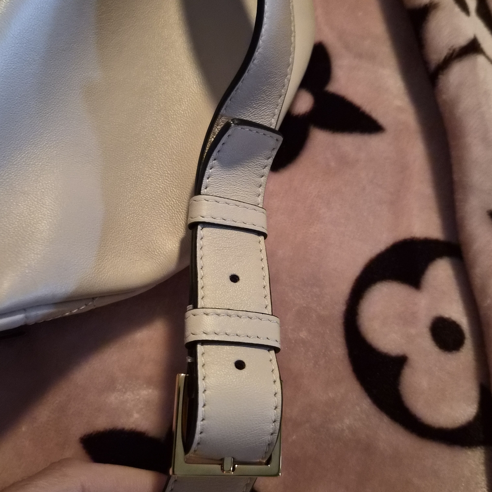 100% Authentic Versace Quilted White Belt Bag - Picture 5 of 6